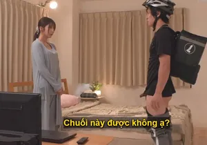 Mạnh Mẽ rất hay ve vãn. Tối nay, một người vợ 32 tuổi rất hấp dẫn. Cô ấy có búi tóc lớn cỡ D. Cô ấy vặn mình và được em trai phục vụ. Cô ấy rất thoải mái.